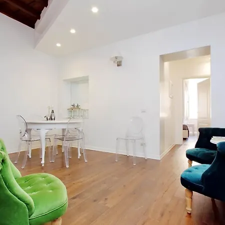 Beautiful Apt Camilla 30 Mt From Piazza Di Spagna ローマ
